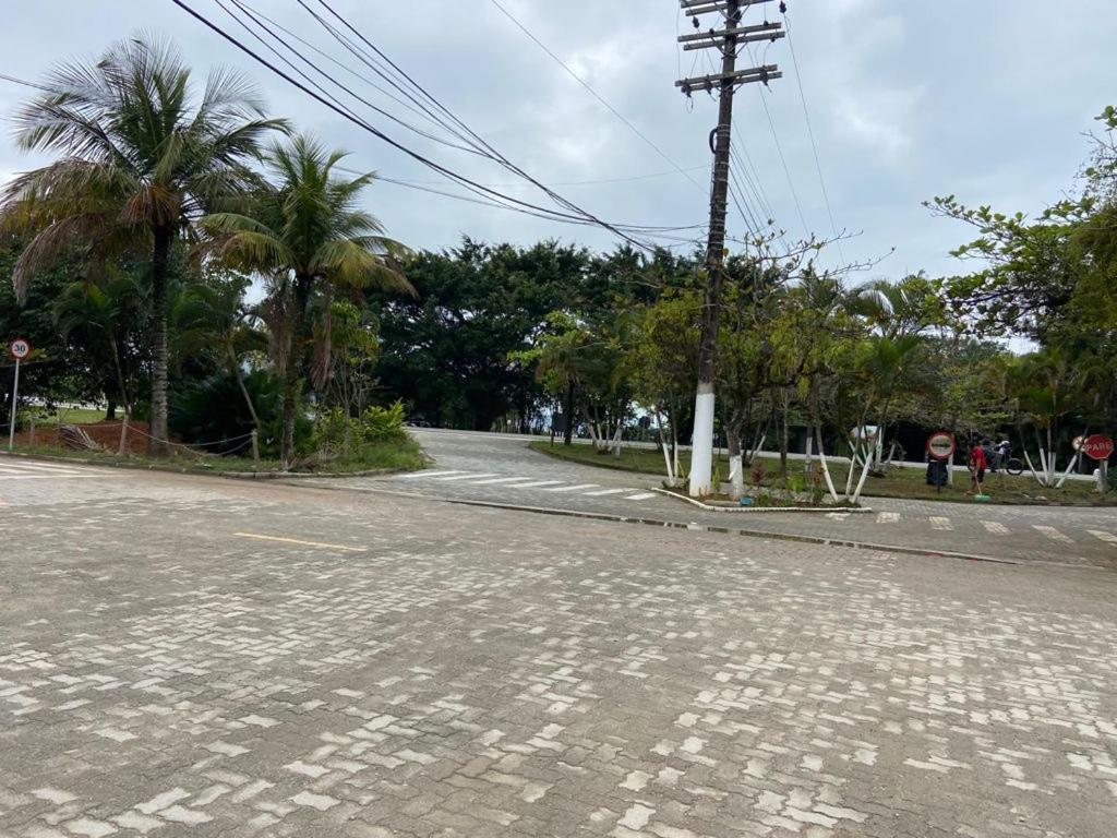 Ubatuba Frente O Mar Apartman Kültér fotó